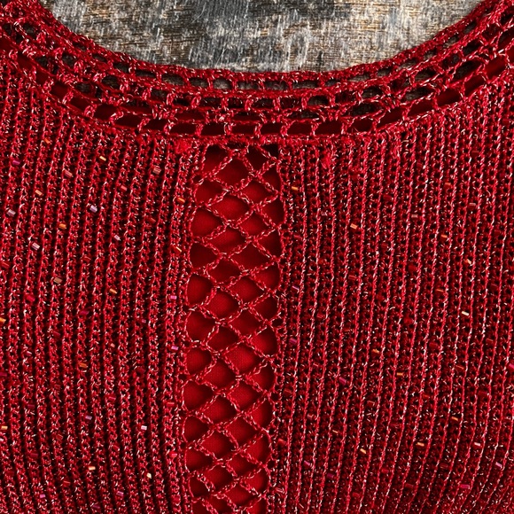 Vintage cheetah B red beaded, holiday top size small sheer sleeves - Picture 6 of 7